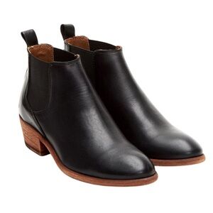 Frye Carson Chelsea Size 8-1/2